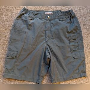 5.11 Tactical Men's 36 Shorts Green